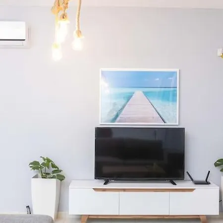 Maistrali Sunset Villa *